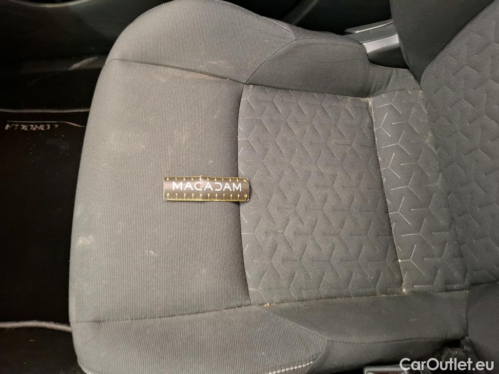  Toyota  Corolla TOYOTA  Touring Sports / 2018 / 5P / Break Hybride 122h Dynamic Business Beyond Zer #33