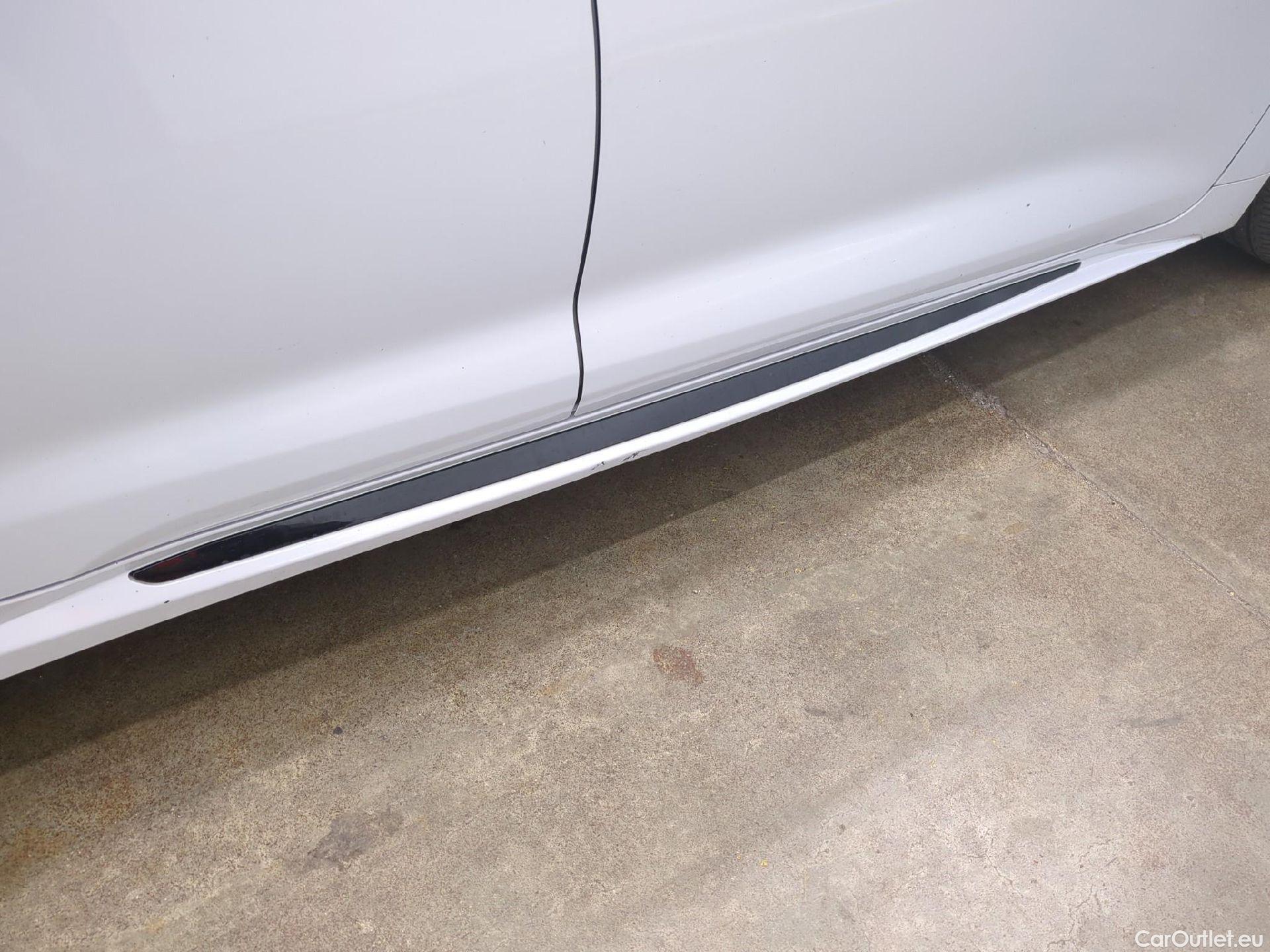  Toyota  Corolla TOYOTA  Touring Sports / 2018 / 5P / Break Hybride 122h GR Sport #44