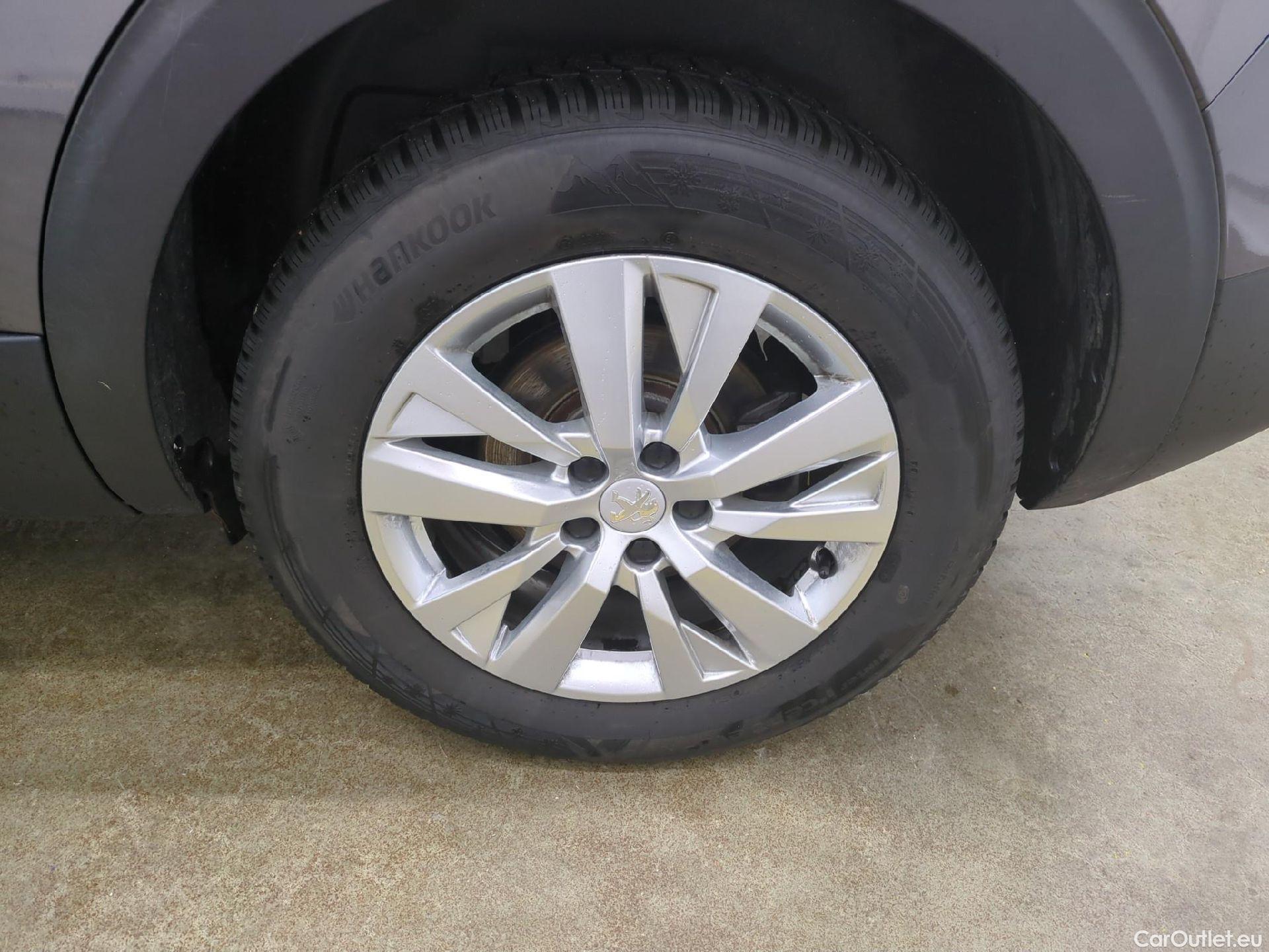  Peugeot  5008  Active Pack 1.5 HDi 130CV BVA8 7 Sieges E6d #7