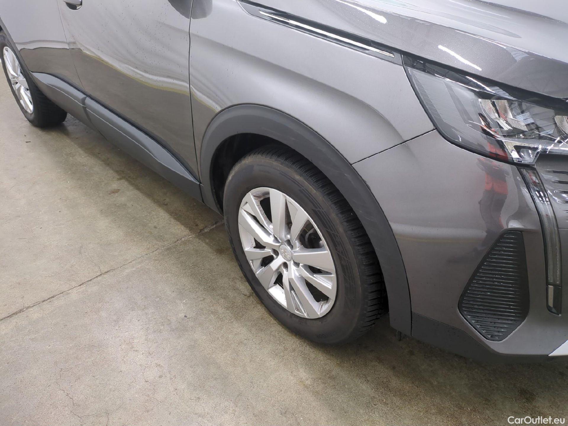  Peugeot  5008  Active Pack 1.5 HDi 130CV BVA8 7 Sieges E6d #12