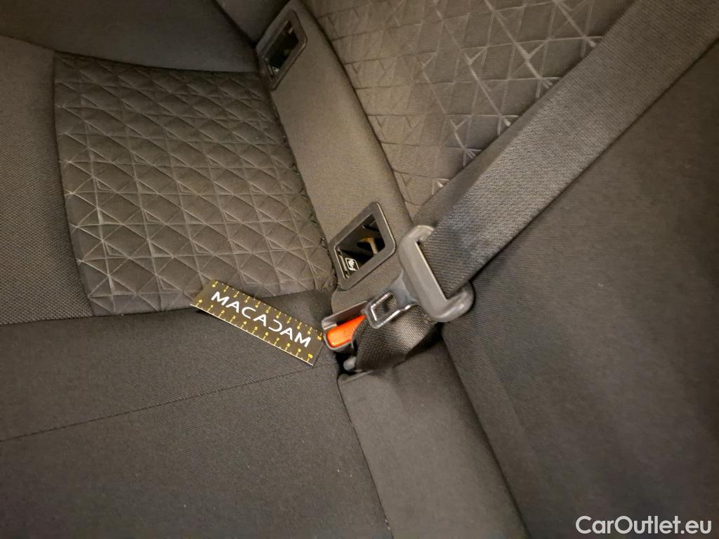  Toyota  C-HR TOYOTA  / 2016 / 5P / SUV 1.8 HYBRIDE 122 EDITION(SP) #7