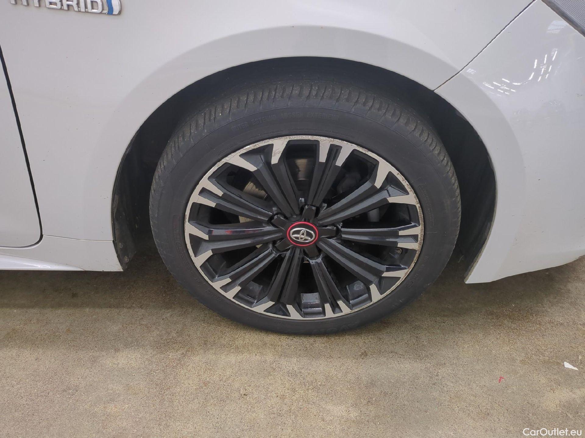  Toyota  Corolla TOYOTA  Touring Sports / 2018 / 5P / Break Hybride 122h GR Sport #25