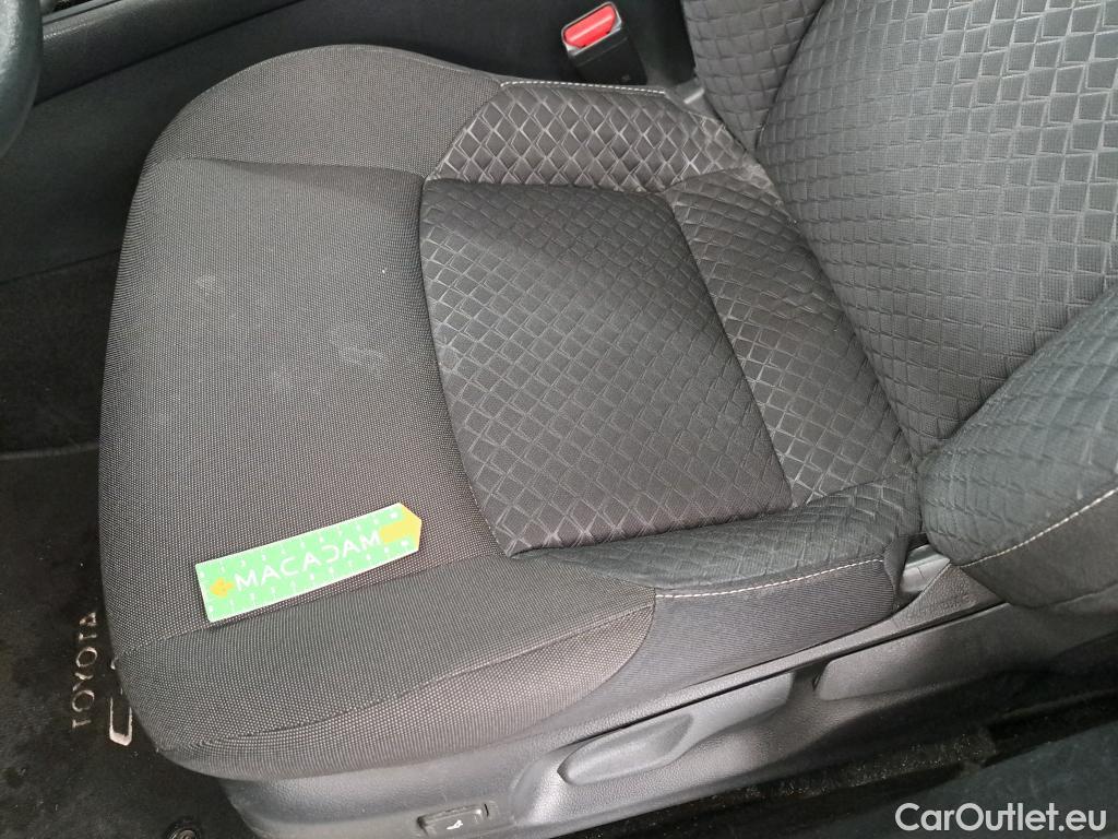  Toyota  C-HR TOYOTA  / 2016 / 5P / SUV 1.8 Hybride 122 Dynamic Business Beyond #6