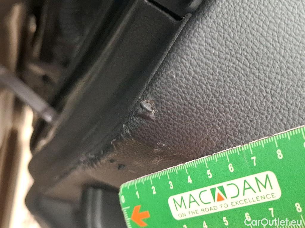  Toyota  Corolla TOYOTA  Touring Sports / 2022 / 5P / Break Hybride 140h Dynamic Business Beyond Zer #16