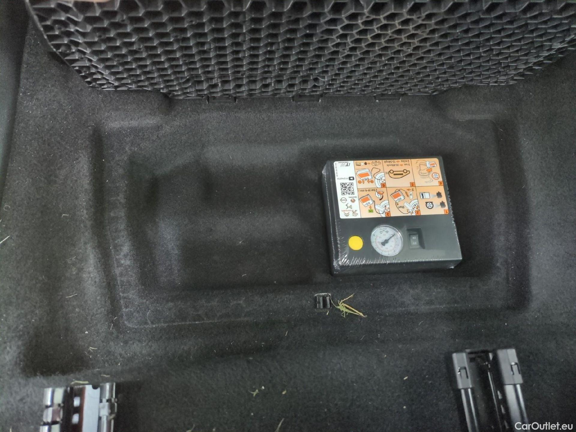  Peugeot  5008  Active Pack 1.5 HDi 130CV BVA8 7 Sieges E6d #6