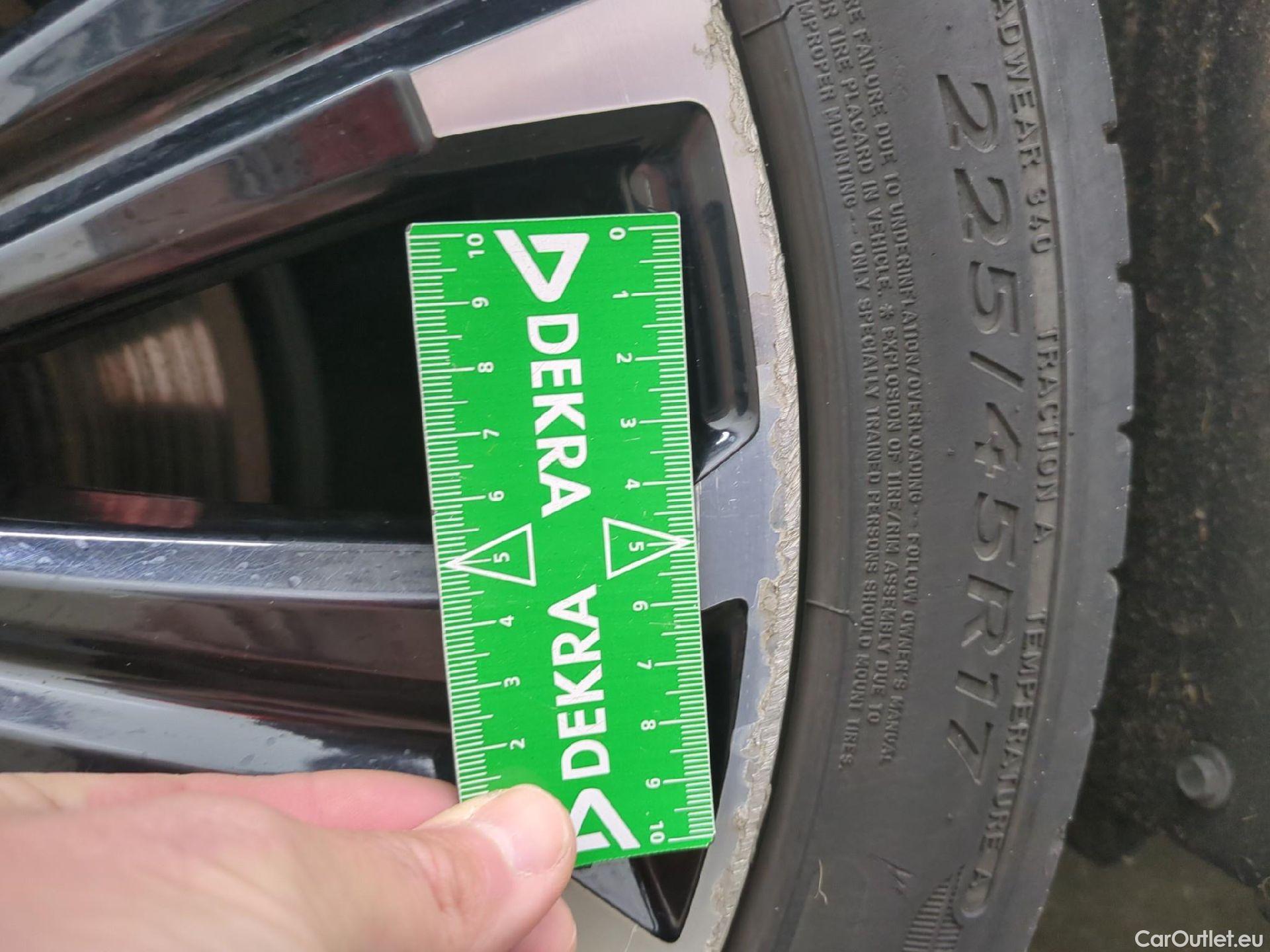  Toyota  Corolla TOYOTA  Touring Sports / 2018 / 5P / Break Hybride 122h GR Sport #22