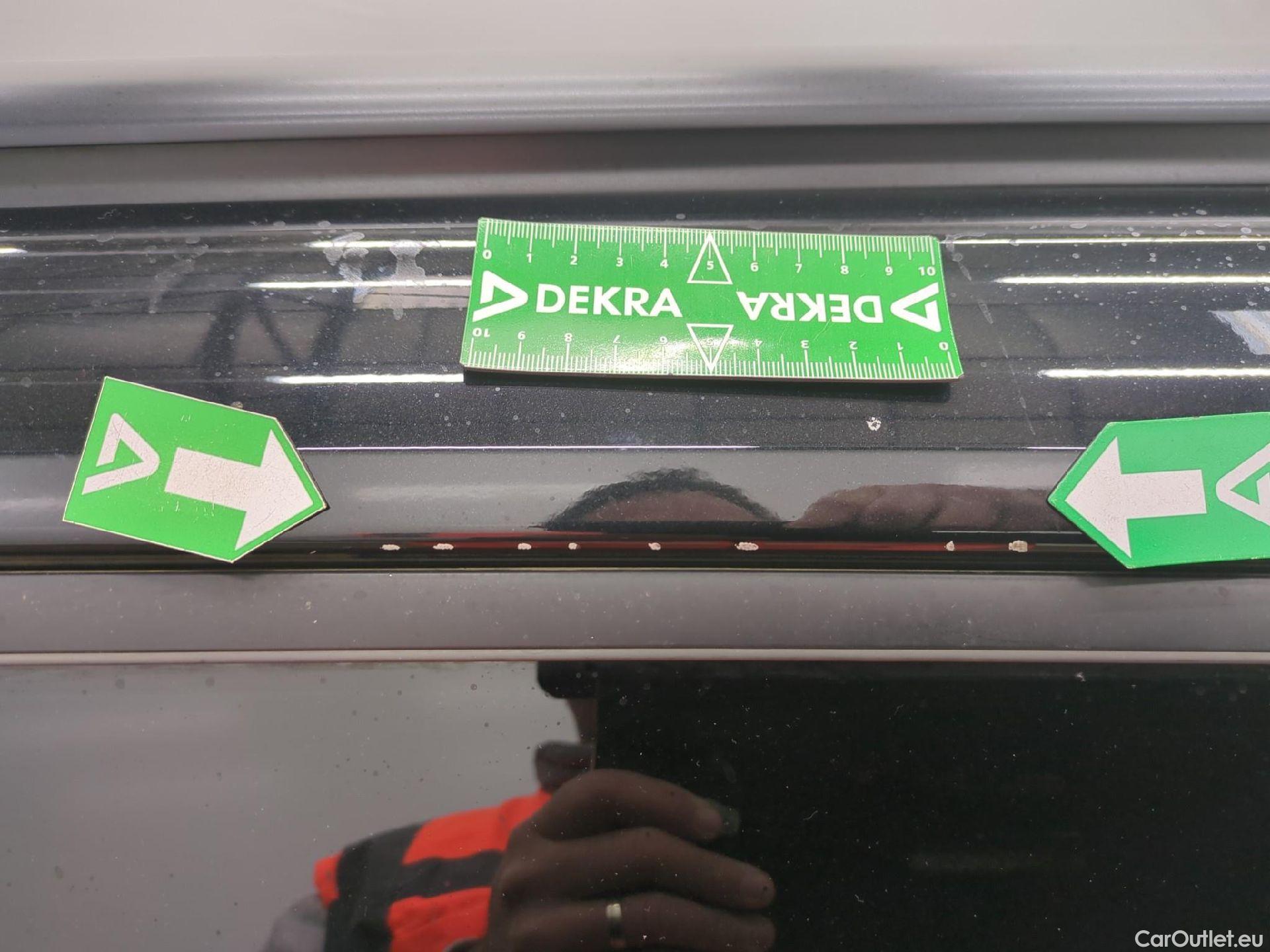  Toyota  Corolla TOYOTA  Touring Sports / 2018 / 5P / Break Hybride 122h GR Sport #48