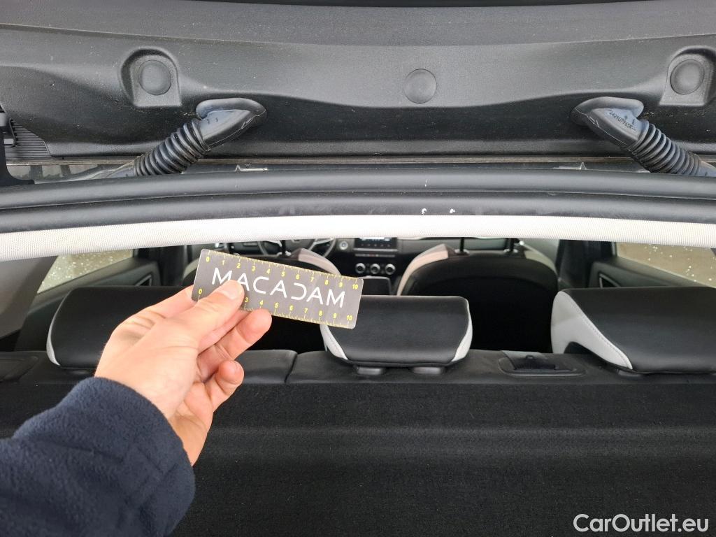  Renault  Captur  II Intens 1.5 dCi 115CV BVA7 E6dT #9