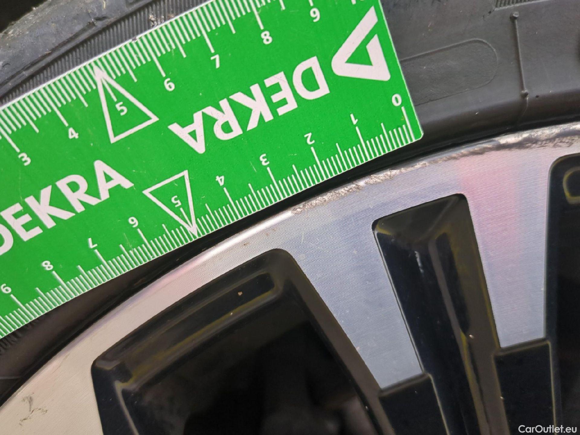  Toyota  Corolla TOYOTA  Touring Sports / 2018 / 5P / Break Hybride 122h GR Sport #3