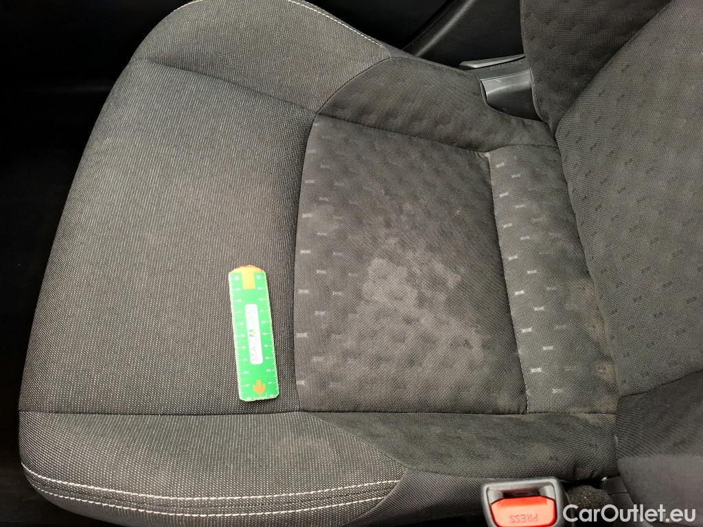  Toyota  Corolla TOYOTA  Touring Sports / 2022 / 5P / Break Hybride 140h Dynamic Business Beyond Zer #18