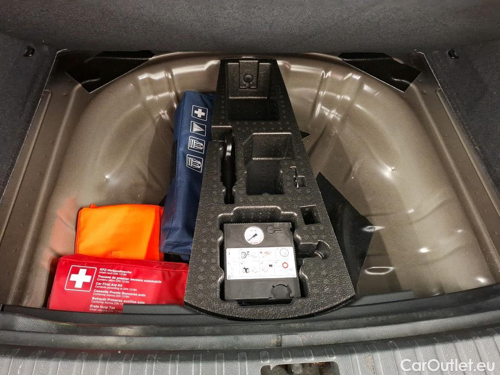  Skoda  Karoq SKODA  / 2017 / 5P / SUV 2.0 TDI 116ch DSG7 Business #26