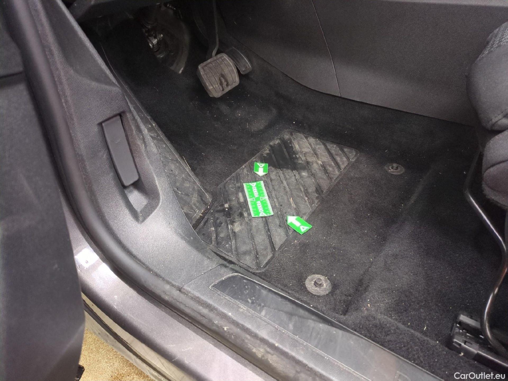  Peugeot  5008  Active Pack 1.5 HDi 130CV BVA8 7 Sieges E6d #5