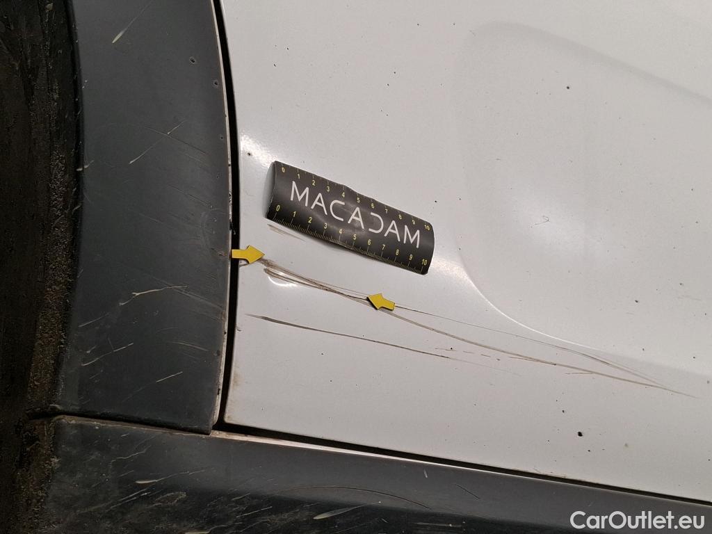  Citroen  C3  Société Feel Business R 1.5 BlueHDI 100CV BVM5 E6dT #8