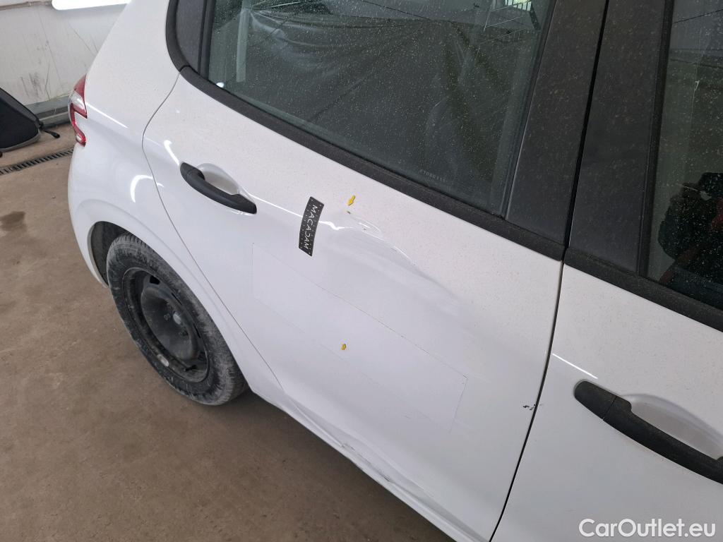  Peugeot  208  Affaire Pack CD Clim 1.4 HDi 70CV BVM5 E5 #4