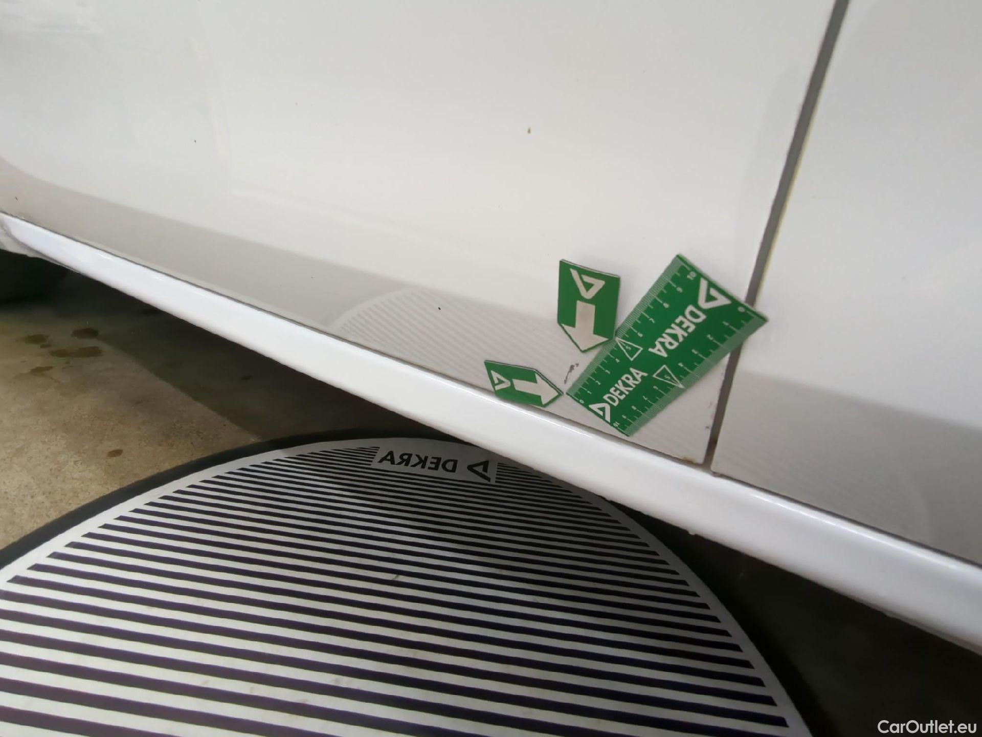  Peugeot  208  Affaire Pack Clim 1.6 HDi 75CV BVM5 E6 #50