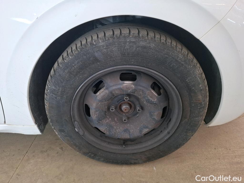  Peugeot  208  Affaire Pack CD Clim 1.4 HDi 70CV BVM5 E5 #29