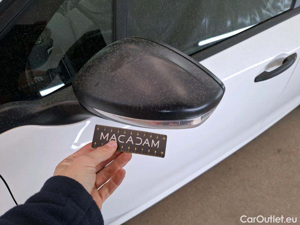  Peugeot  208  Affaire Pack CD Clim 1.4 HDi 70CV BVM5 E5 #51