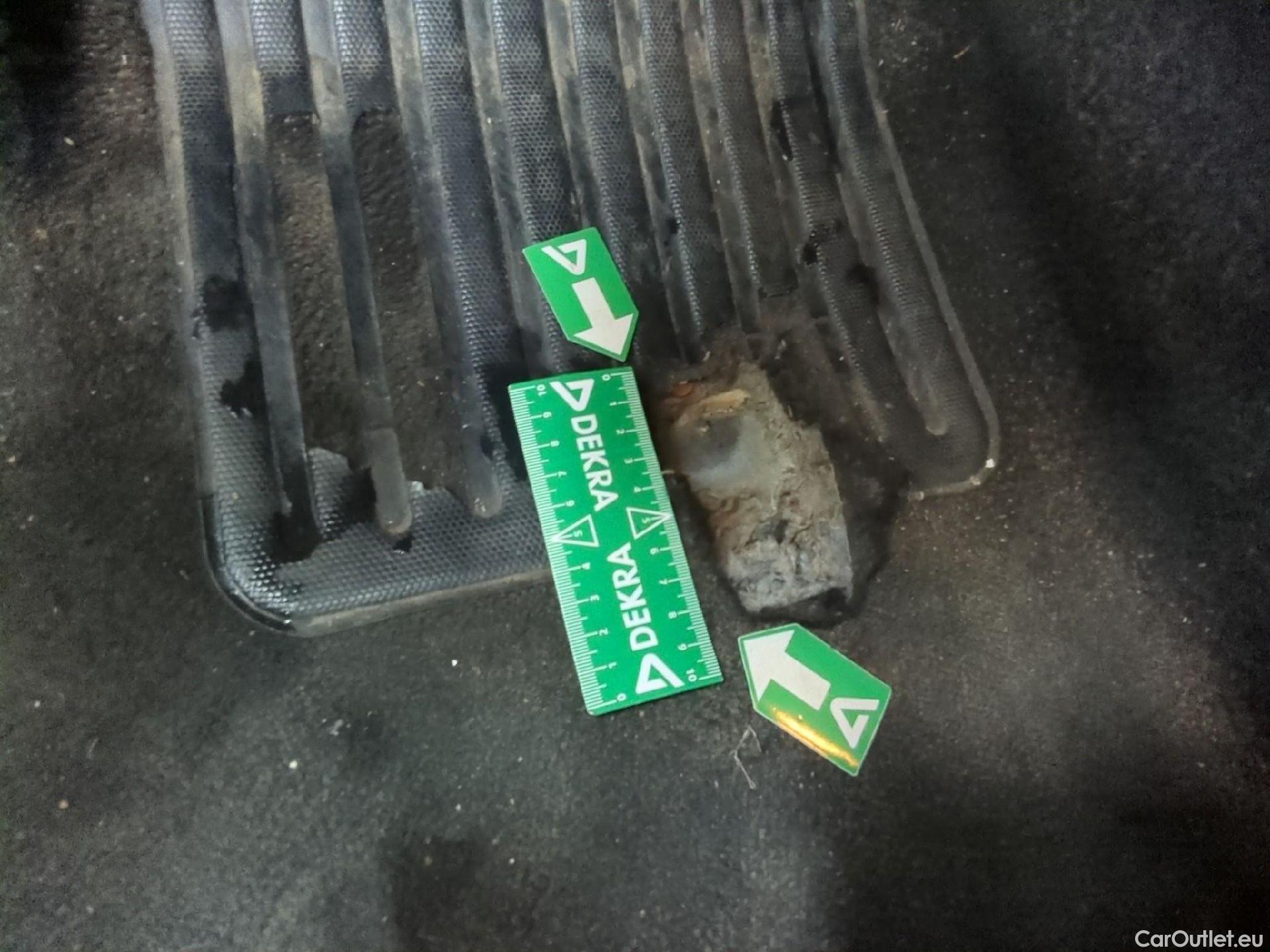  Peugeot  208  Affaire Pack Clim 1.6 HDi 75CV BVM5 E6 #12