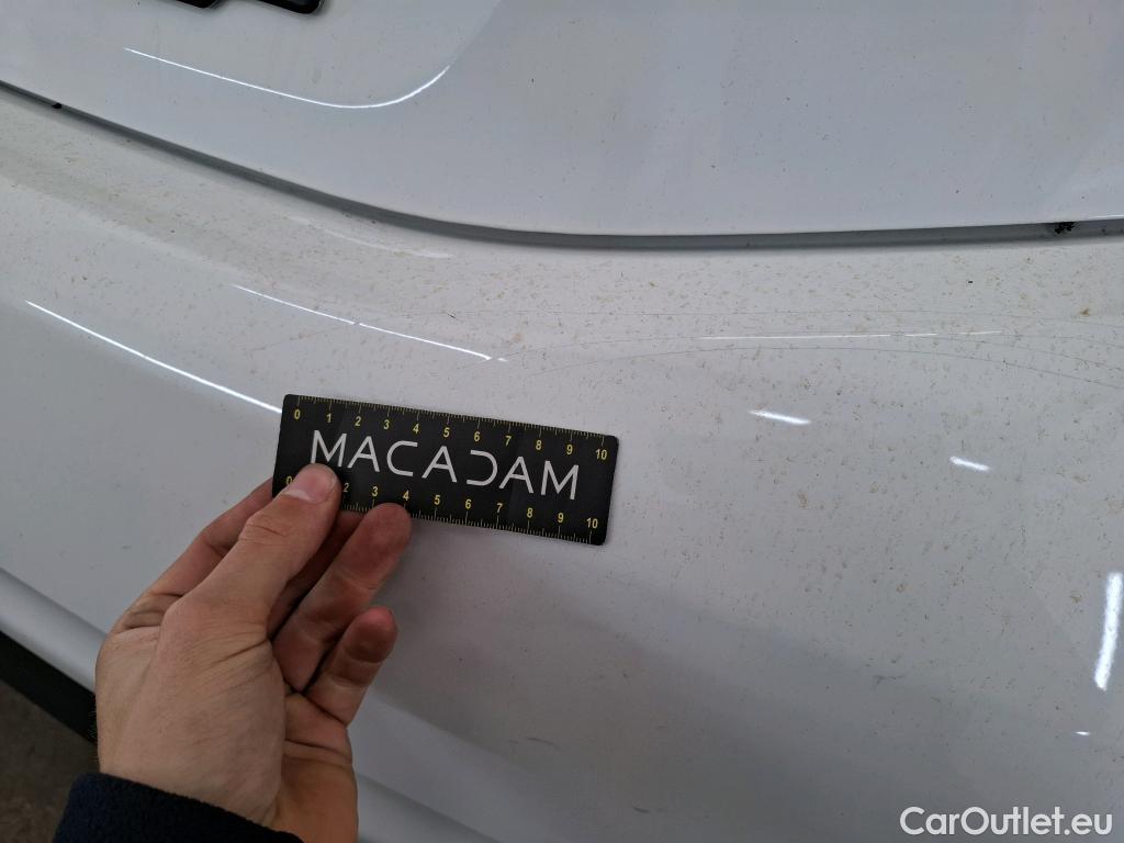  Peugeot  208  Affaire Pack CD Clim 1.4 HDi 70CV BVM5 E5 #16