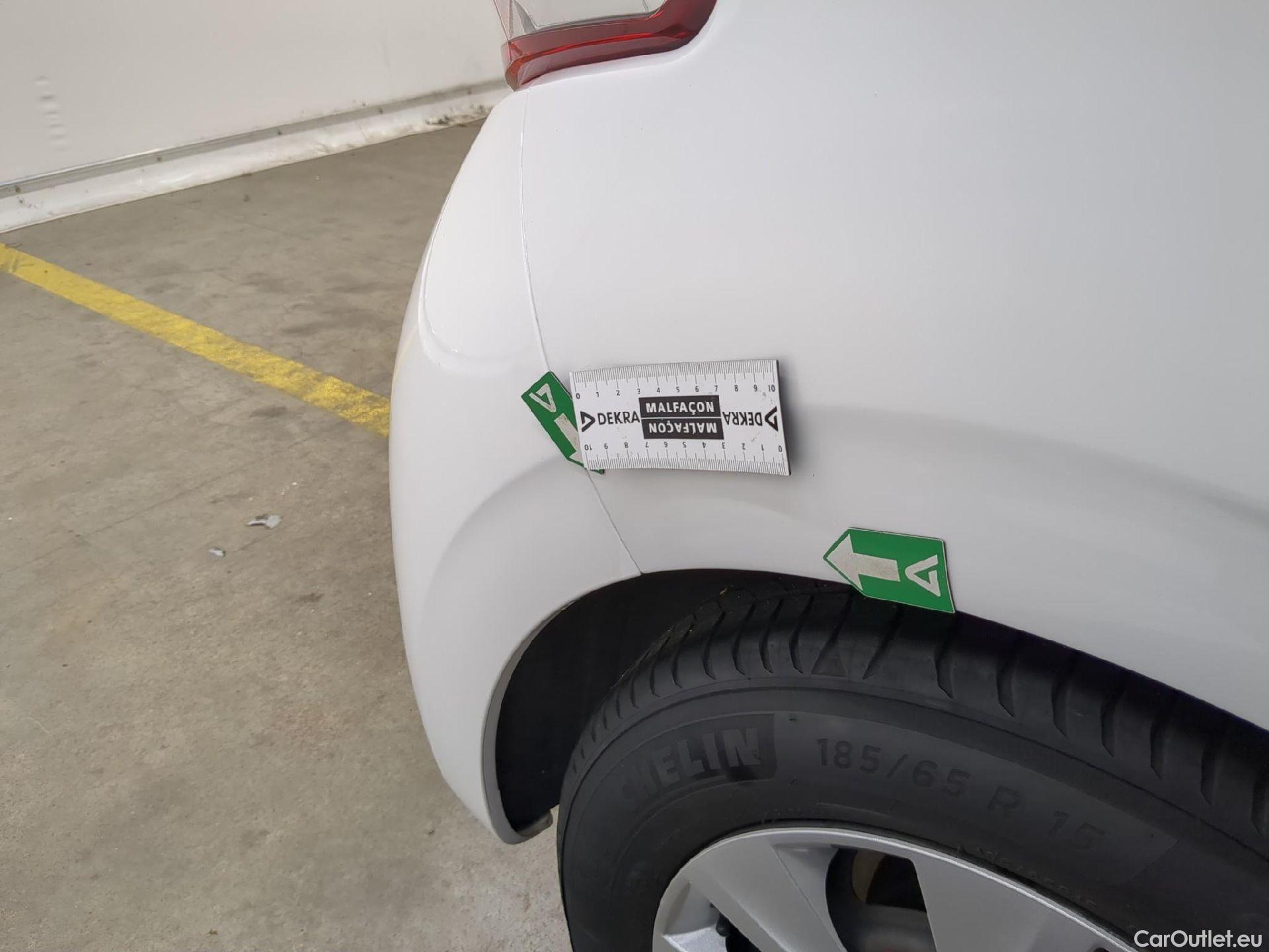  Peugeot  208  Affaire Pack Clim 1.6 HDi 75CV BVM5 E6 #31