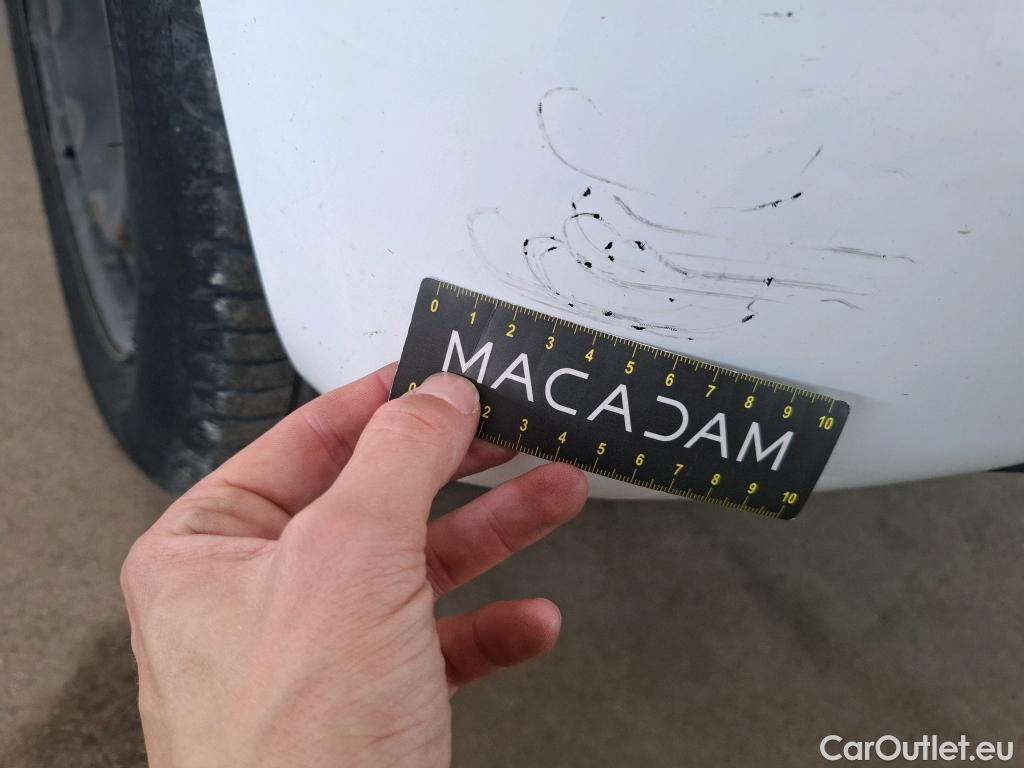  Peugeot  208  Affaire Pack CD Clim 1.4 HDi 70CV BVM5 E5 #8