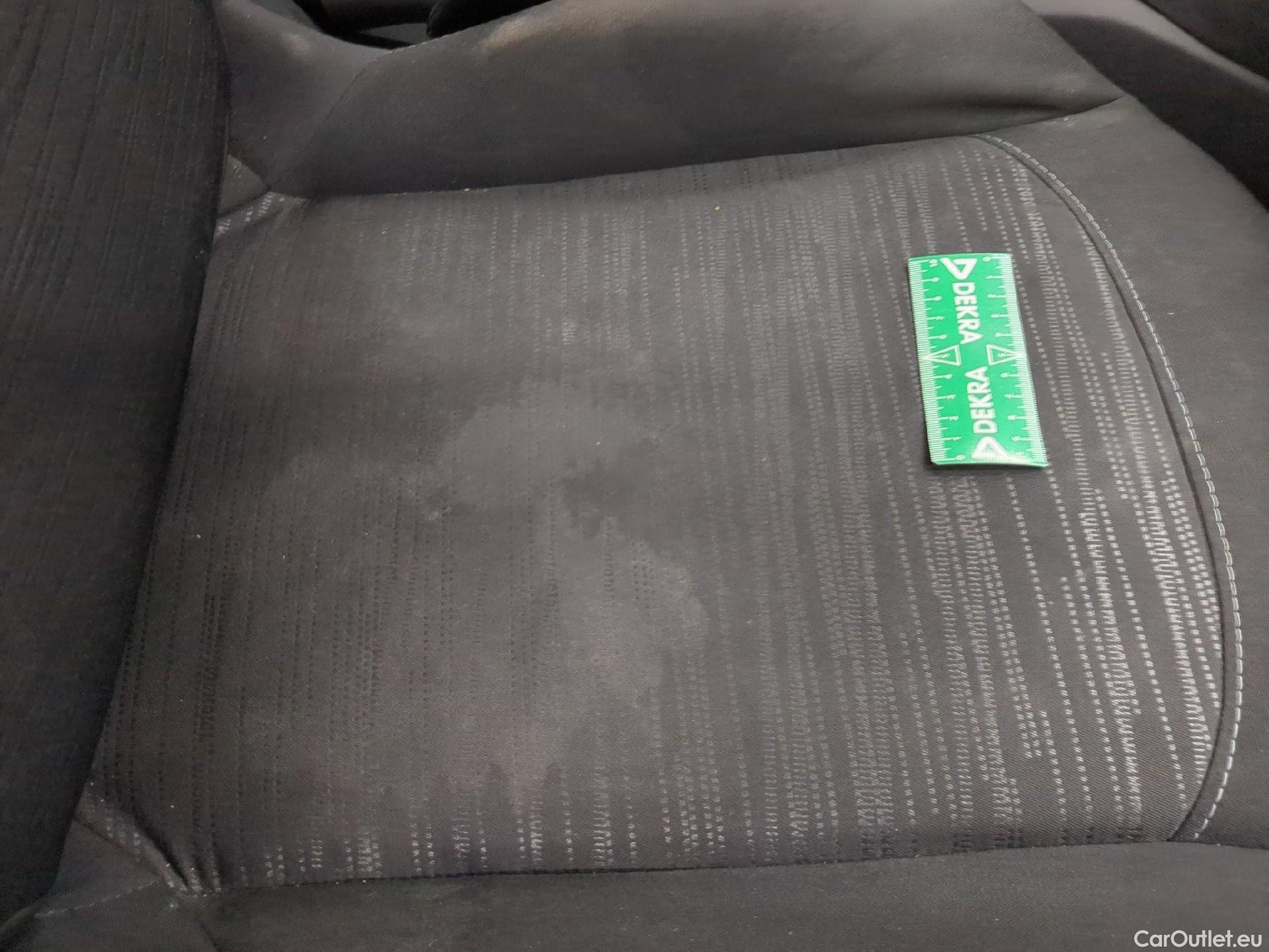  Peugeot  208  Affaire Pack Clim 1.6 HDi 75CV BVM5 E6 #21