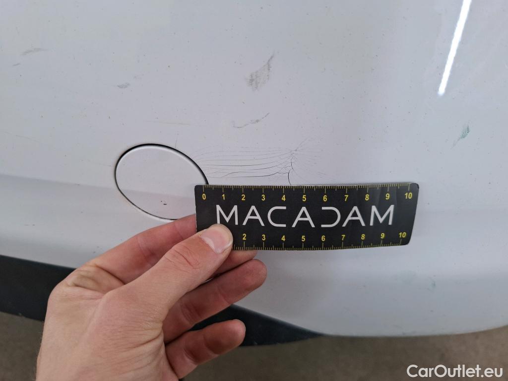  Peugeot  208  Affaire Pack CD Clim 1.4 HDi 70CV BVM5 E5 #11