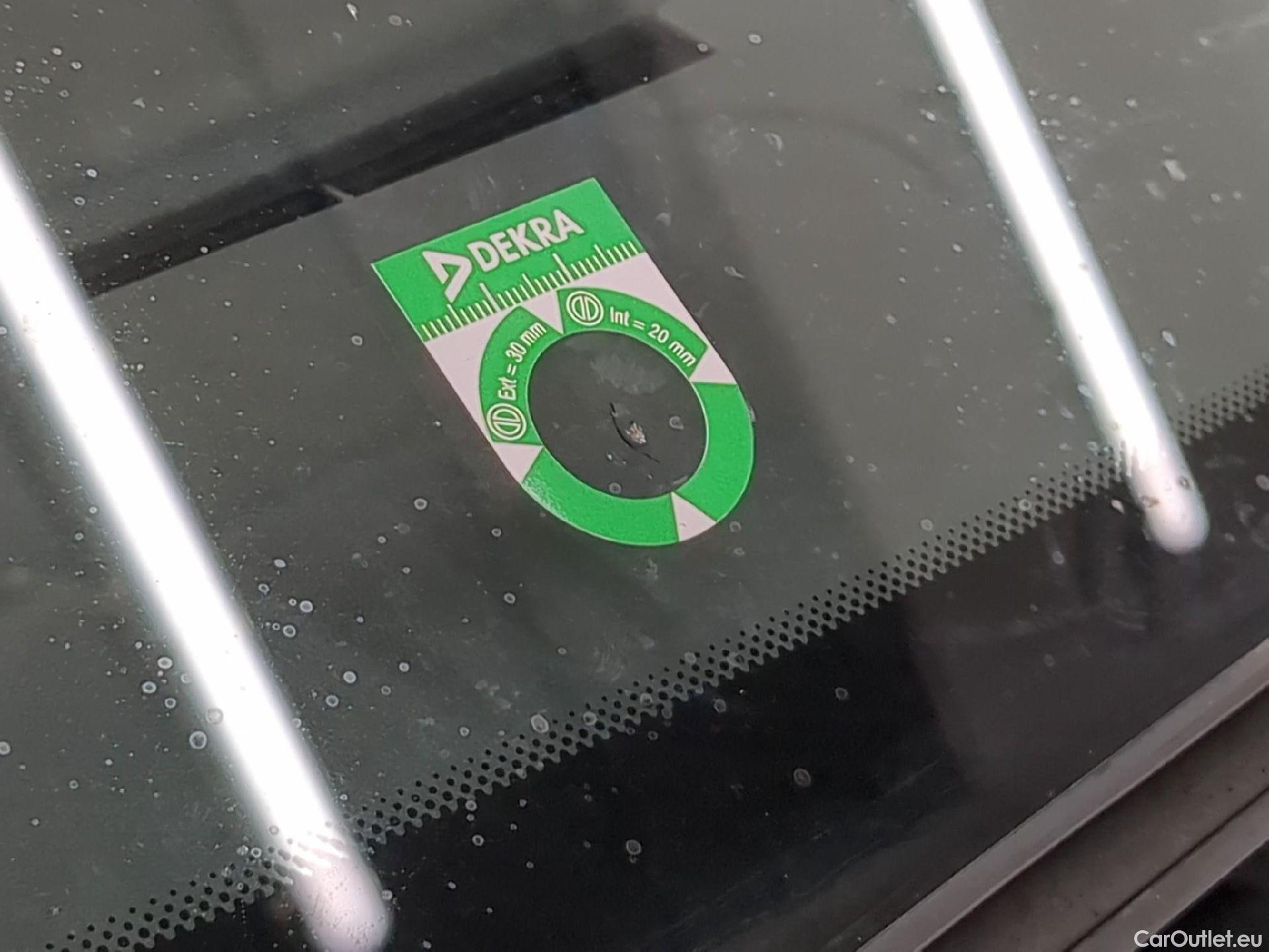  Peugeot  208  Affaire Pack Clim 1.6 HDi 75CV BVM5 E6 #41