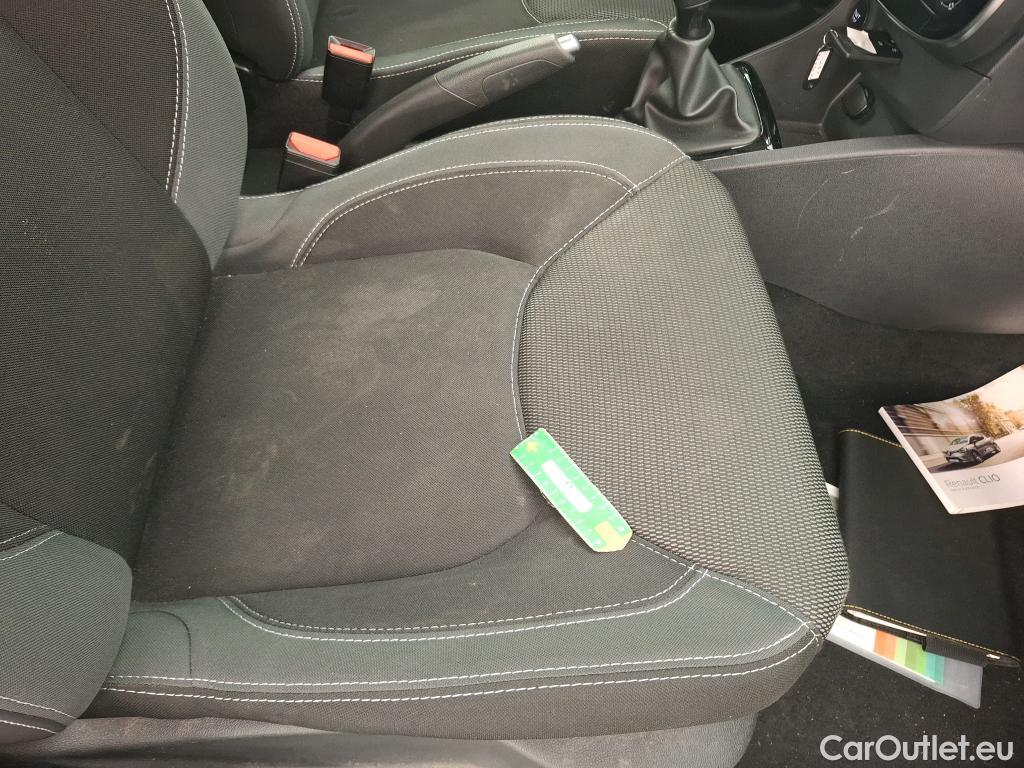  Renault  Clio RENAULT  Société VU 5p Berline Air Medianav dCi 90 - 18 #28