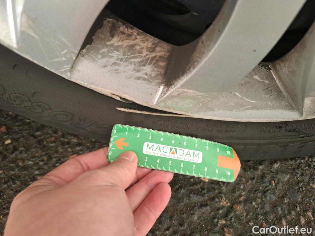  Renault  Clio RENAULT  Société VU 5p Berline Air Medianav dCi 90 - 18 #27