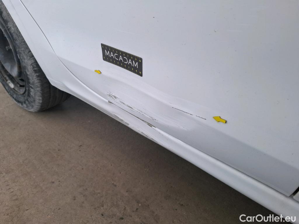  Peugeot  208  Affaire Pack CD Clim 1.4 HDi 70CV BVM5 E5 #6