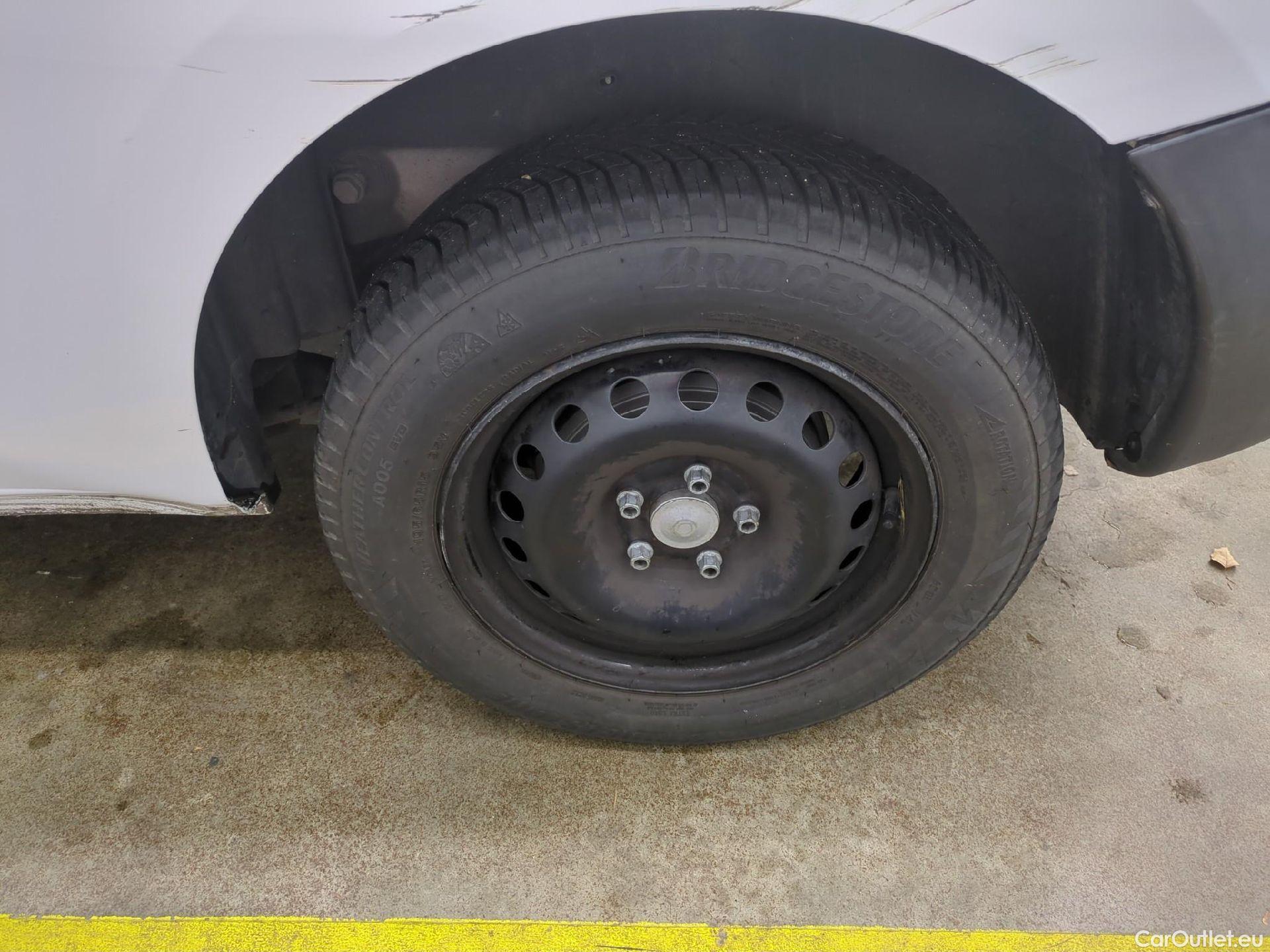  Renault  Kangoo  Express Grand Confort (L1) 1.5 dCi 90CV BVM5 E6 #12