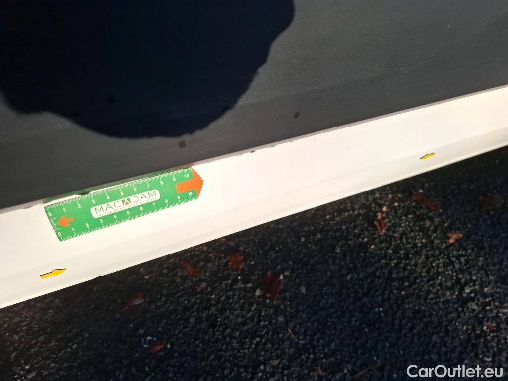  Volkswagen  Crafter VOLKSWAGEN  / 2017 / 4P / Fourgon tôlé 2.0TDI 140 35 L3H3 BVA8 Busi Line Plus #6