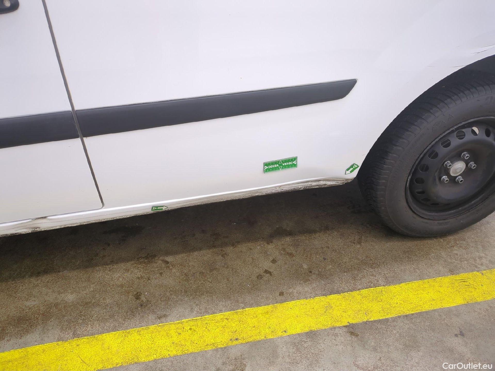  Renault  Kangoo  Express Grand Confort (L1) 1.5 dCi 90CV BVM5 E6 #30