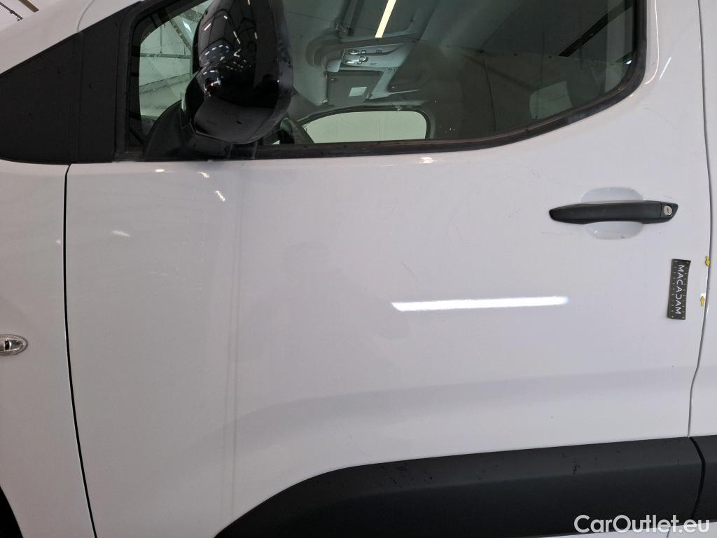  Toyota  Proace TOYOTA  City / 2019 / 4P / Fourgonnette 1.5 Medium 100 D-4D Business #3