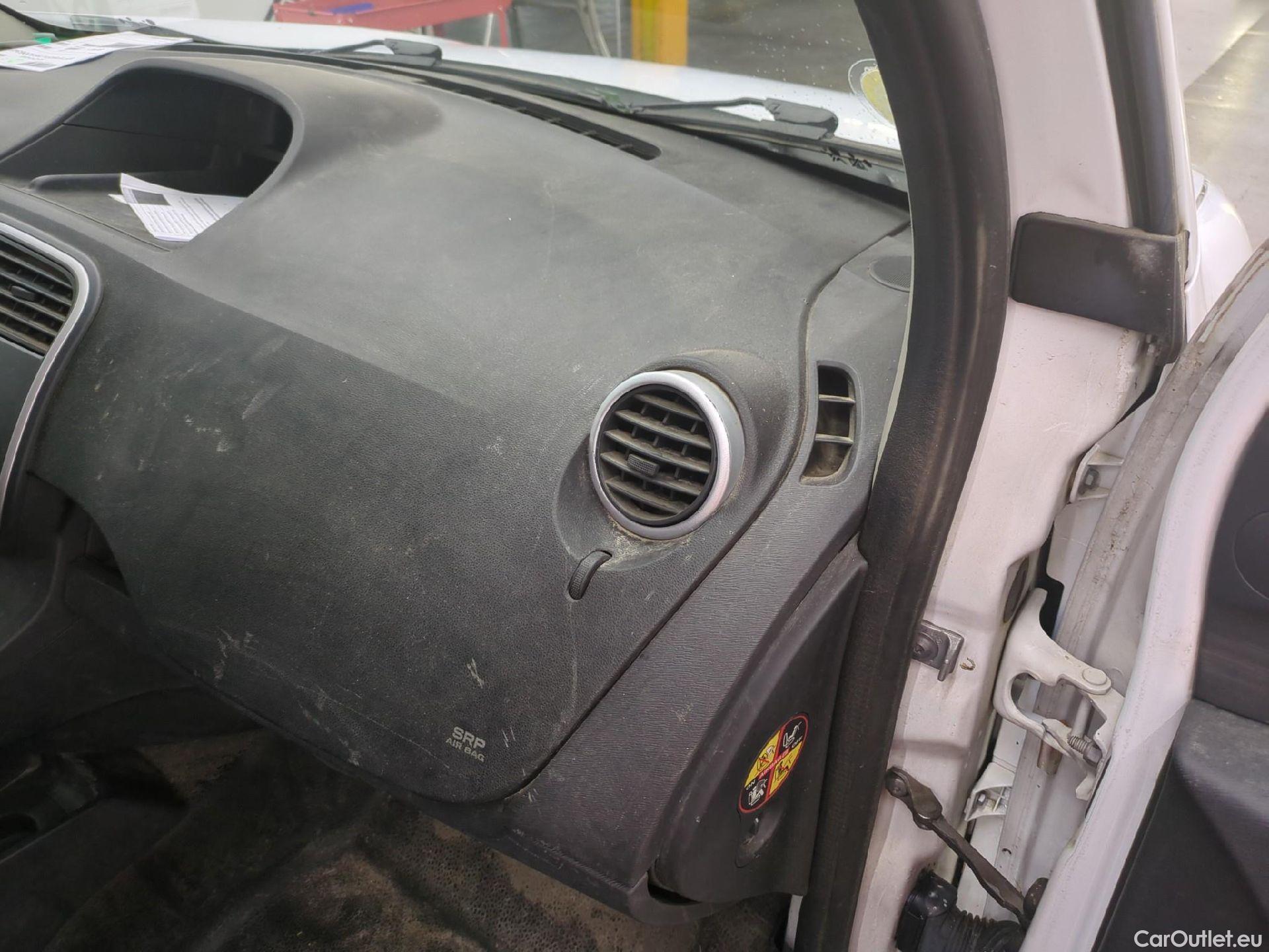  Renault  Kangoo  Express Grand Confort (L1) 1.5 dCi 90CV BVM5 E6 #96