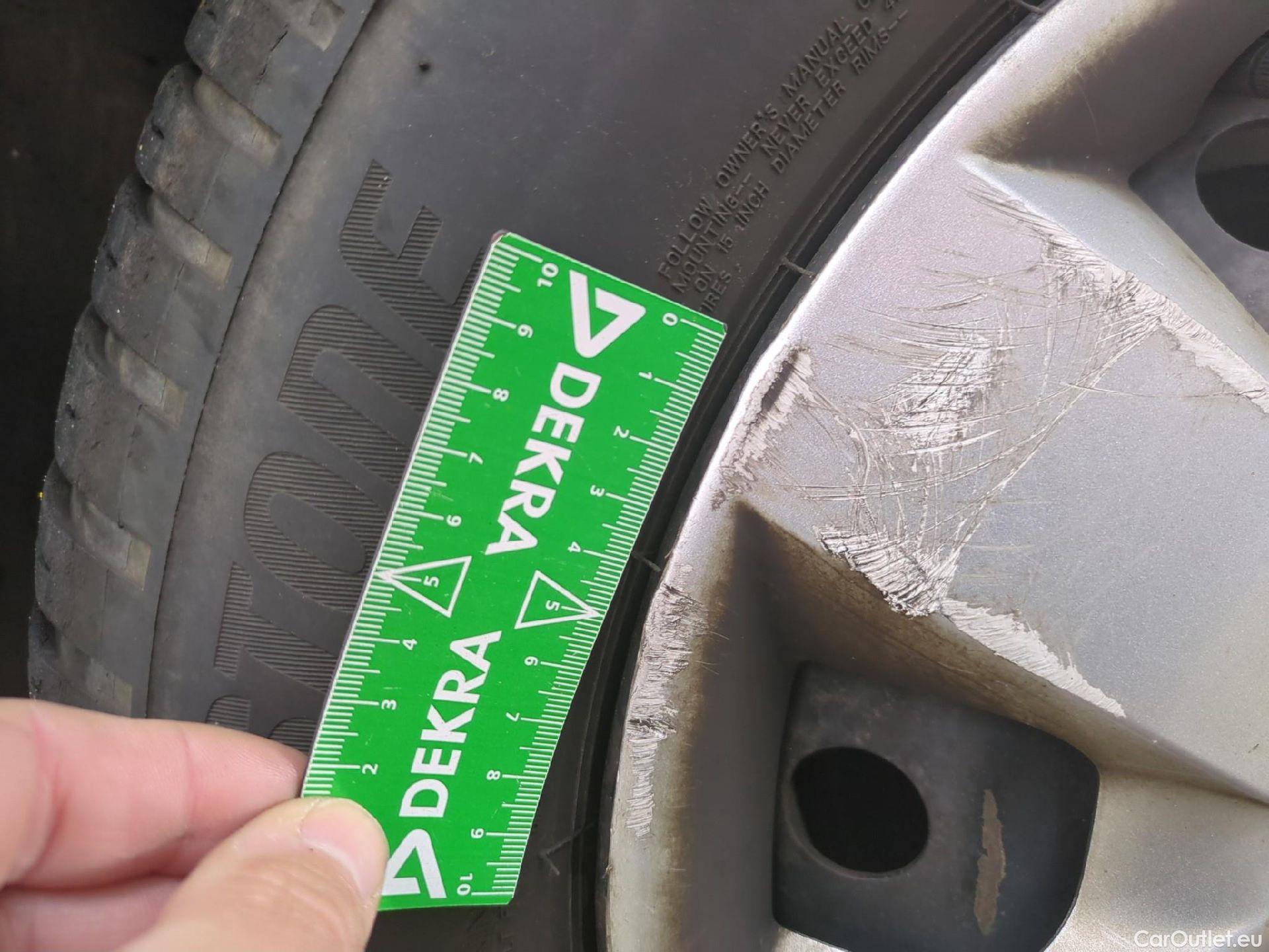  Renault  Kangoo  Express Grand Confort (L1) 1.5 dCi 90CV BVM5 E6 #24