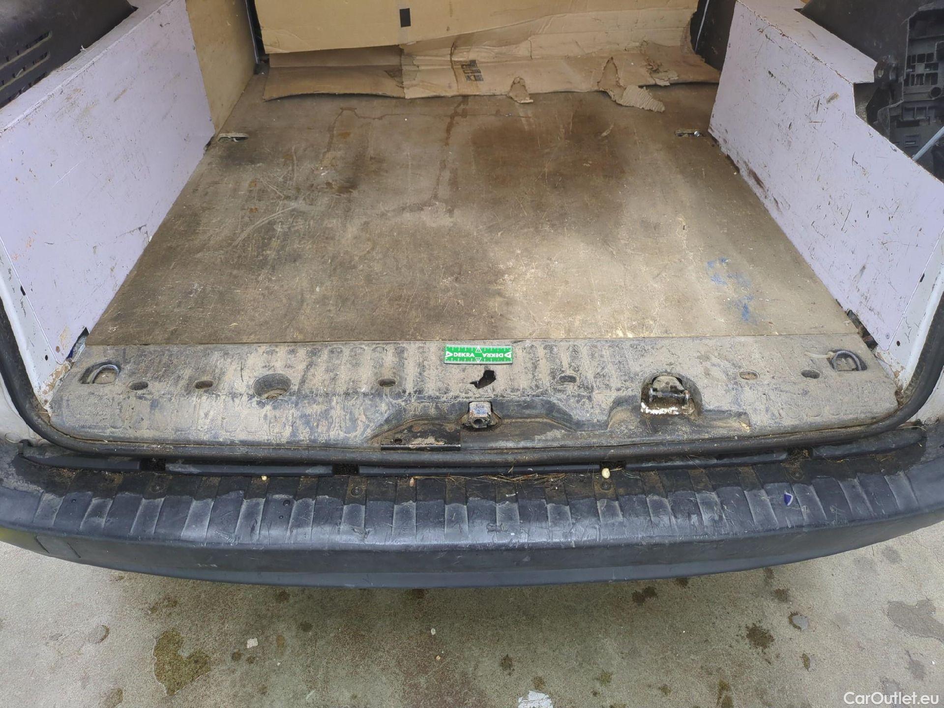  Renault  Kangoo  Express Grand Confort (L1) 1.5 dCi 90CV BVM5 E6 #20