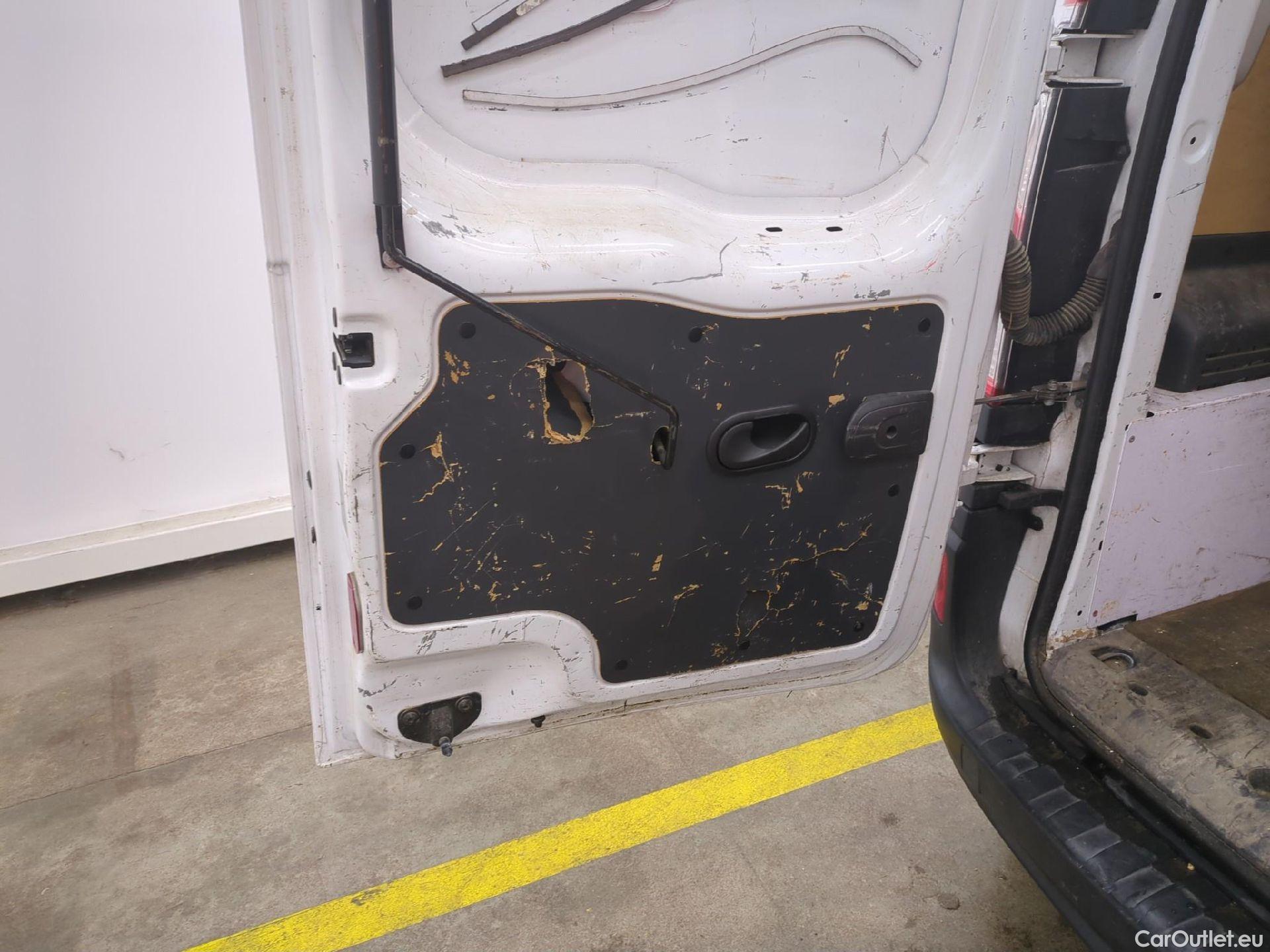  Renault  Kangoo  Express Grand Confort (L1) 1.5 dCi 90CV BVM5 E6 #13