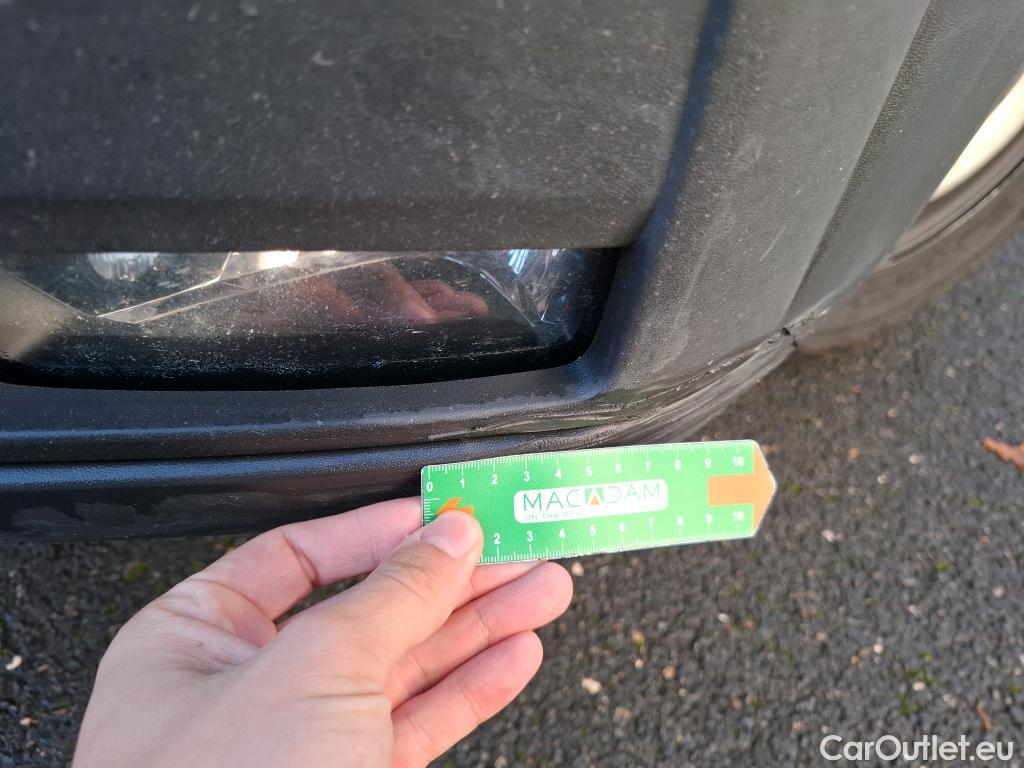  Volkswagen  Crafter VOLKSWAGEN  / 2017 / 4P / Fourgon tôlé 2.0TDI 140 35 L3H3 BVA8 Busi Line Plus #14