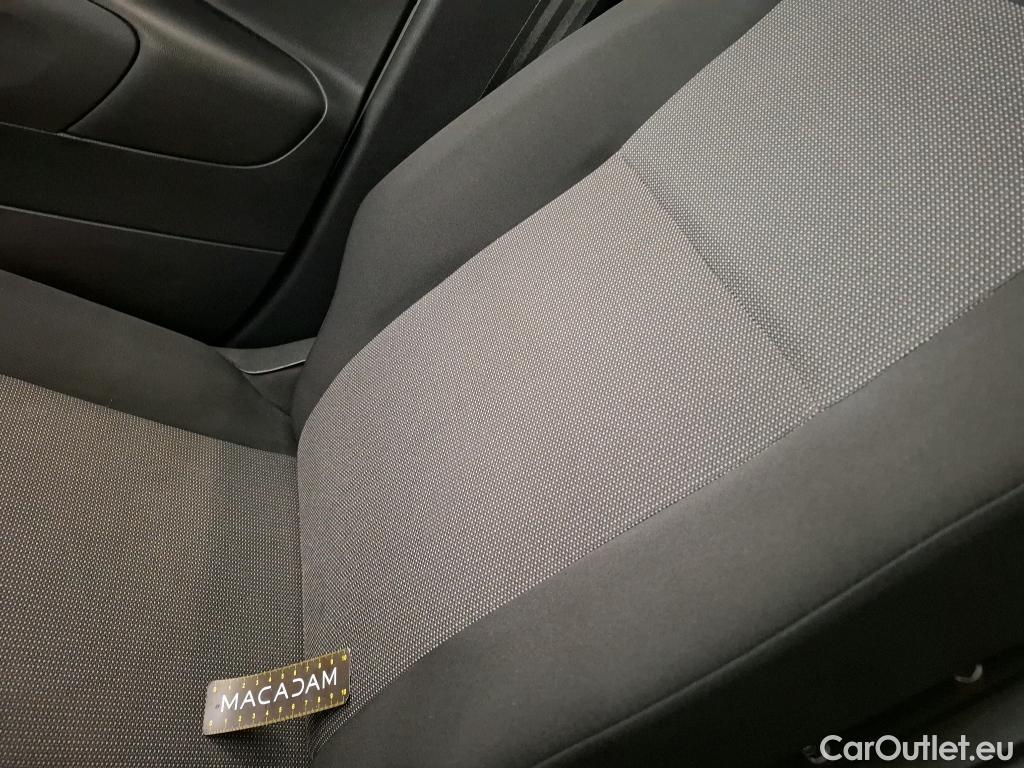  Toyota  Proace TOYOTA  City / 2019 / 4P / Fourgonnette 1.5 Medium 100 D-4D Business #6