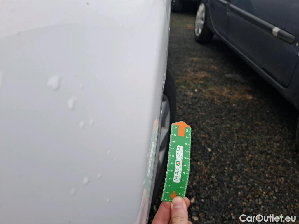  Citroen  C3  Feel Business 1.2 PureTech 80CV BVM5 E6d #3