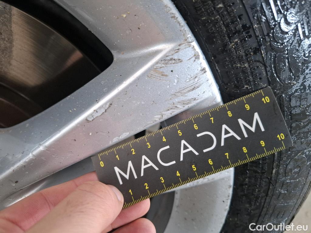  Bmw  Serie 2 BMW  Active Tourer / 2018 / 5P / monospace 225xe Business Design Auto #39