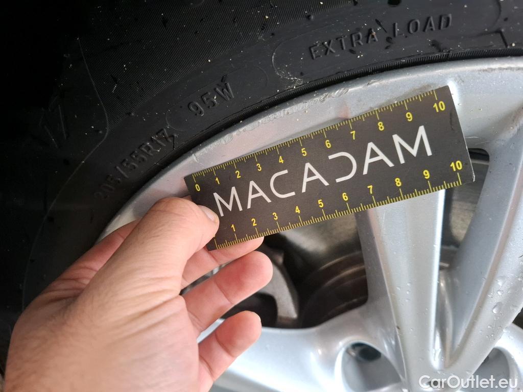  Bmw  Serie 2 BMW  Active Tourer / 2018 / 5P / monospace 225xe Business Design Auto #42