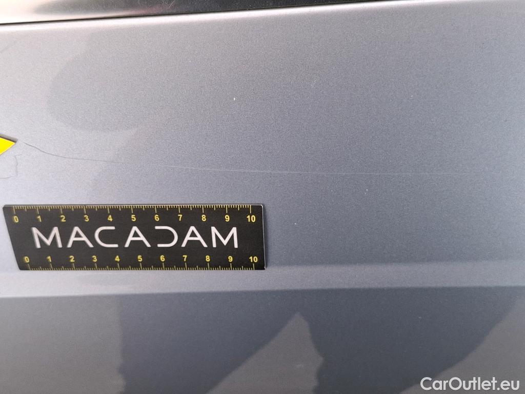  Audi  Q3 AUDI  / 2018 / 5P / SUV 35 TFSI 150 MHEV S TRONIC DESIGN LUXE #29