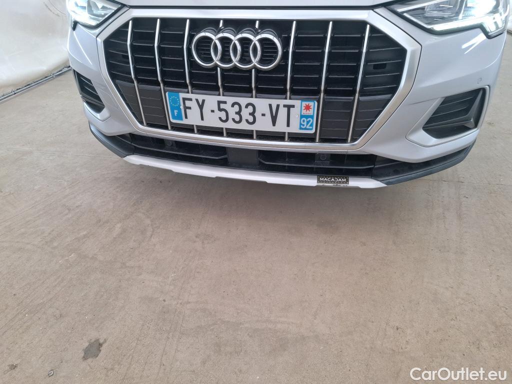  Audi  Q3 AUDI  / 2018 / 5P / SUV 35 TFSI 150 MHEV S TRONIC DESIGN LUXE #75