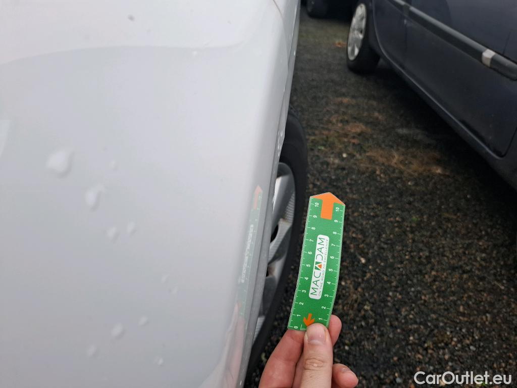  Citroen  C3  Feel Business 1.2 PureTech 80CV BVM5 E6d #2