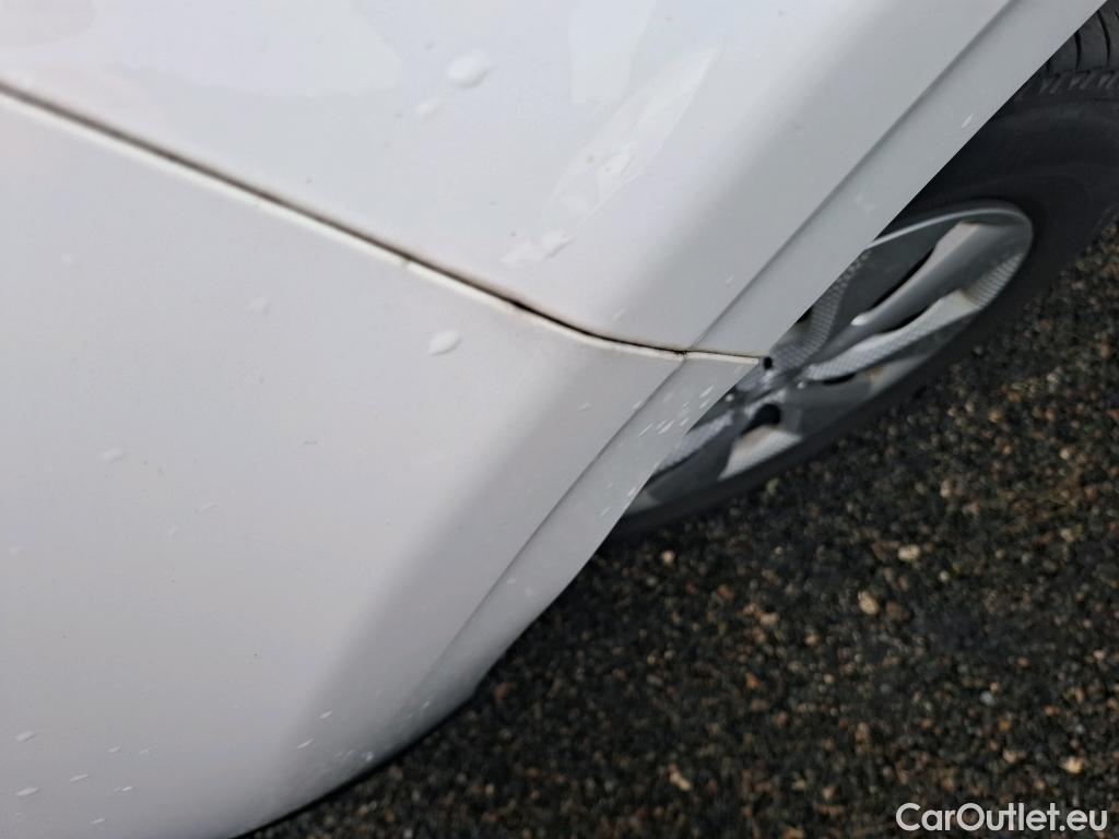  Citroen  C3  Feel Business 1.2 PureTech 80CV BVM5 E6d #4