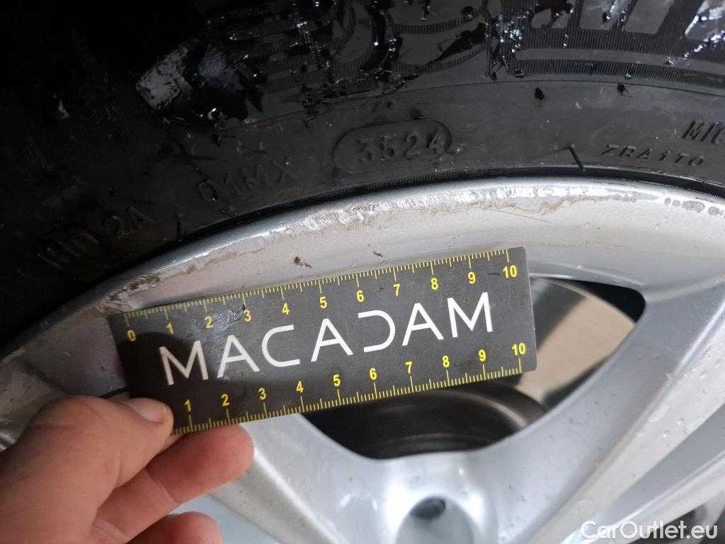  Bmw  Serie 2 BMW  Active Tourer / 2018 / 5P / monospace 225xe Business Design Auto #58