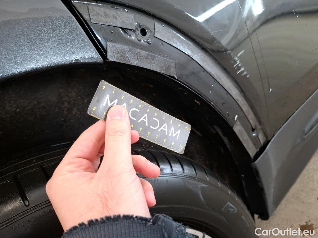  Mercedes  GLB MERCEDES-BENZ  / 2019 / 5P / SUV  200 d AMG Line #27